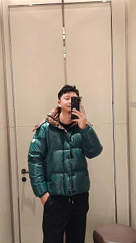 Куртки И Пуховики Мужские Moncler 1257538