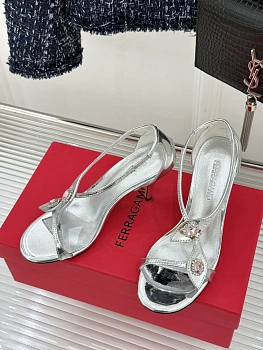 Босоножки Женские Salvatore Ferragamo 11312298