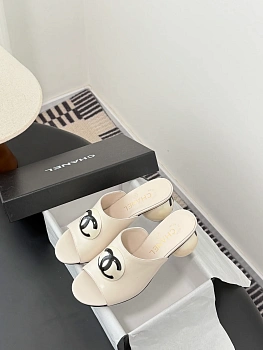 Босоножки Женские Chanel 10997487