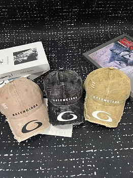 Головные Уборы Balenciaga 11507