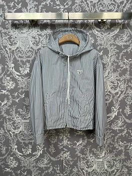 Куртки И Пуховики Женские Prada 32926