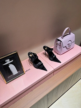 Босоножки Женские Saint Laurent 5737624