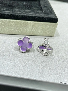 Бижутерия Van Cleef & Arpels 260357