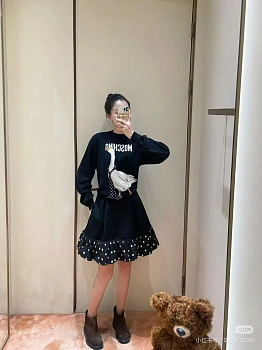 Джемперы И Свитеры Женские Moschino 1524394