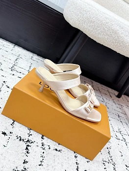 Босоножки Женские Louis Vuitton 13070824