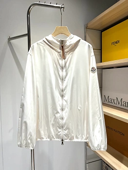 Куртки И Пуховики Женские Moncler 12778575