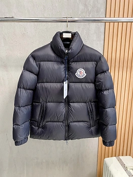 Куртки И Пуховики Мужские Moncler 5596255