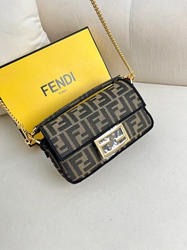 Сумки На Ремне Женские Fendi 1253896