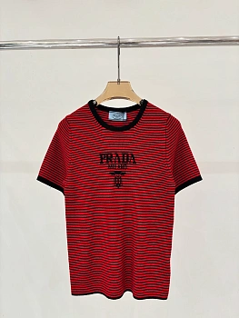 Футболки Женские Prada 10469923