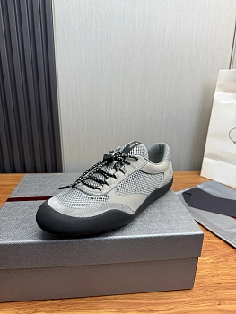 Кроссовки Мужские Prada 13537327