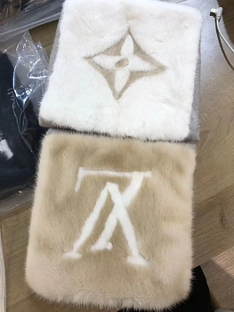 Шарфы Louis Vuitton 1065905