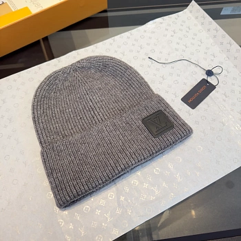 Головные Уборы Louis Vuitton 663350