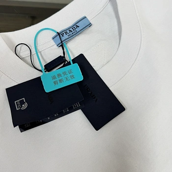 Футболки Женские Prada 10378652