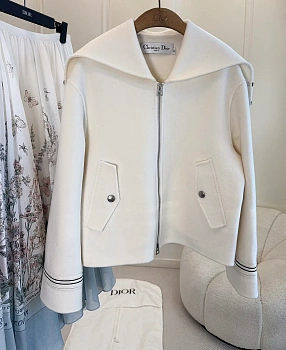 Куртки И Пуховики Женские Christian Dior 1012560