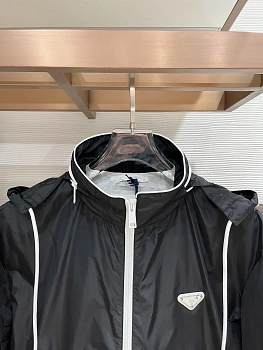 Куртки И Пуховики Мужские Prada 11392203