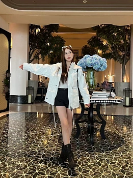 Куртки И Пуховики Женские Moncler 10777568