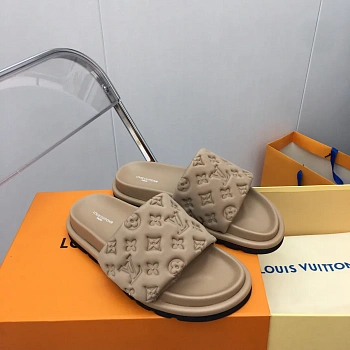 Шлепанцы Женские Louis Vuitton 26321