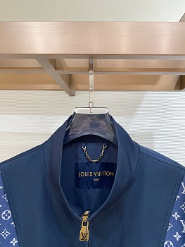 Куртки И Пуховики Мужские Louis Vuitton 4600948