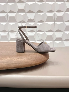 Босоножки Женские Prada 11014296