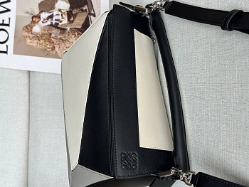 Классические Сумки Женские Loewe 1889727