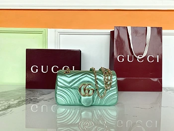Классические Сумки Женские Gucci 10415420