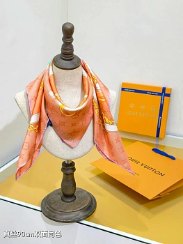 Текстиль Louis Vuitton 12918525