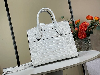 Классические Сумки Женские Louis Vuitton 10644782