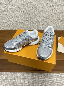 Кроссовки Женские Louis Vuitton 571580