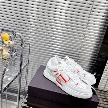 Кроссовки Женские Valentino 904569