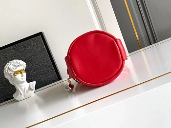 Классические Сумки Женские Prada 13368499
