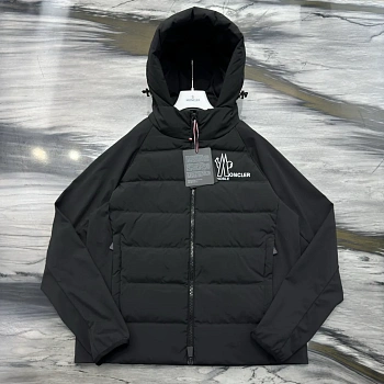 Куртки И Пуховики Мужские Moncler 4377251