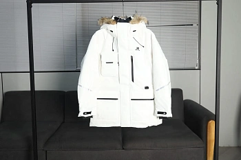 Куртки И Пуховики Женские New Balance 93174