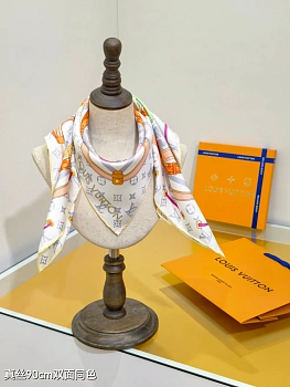 Текстиль Louis Vuitton 12918521