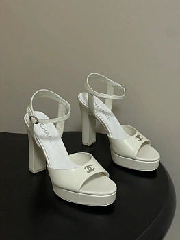 Босоножки Женские Chanel 13343874