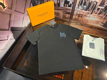 Футболки Женские Louis Vuitton 9438140