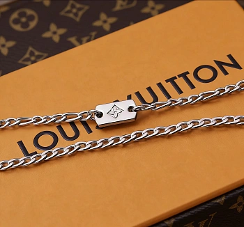 Бижутерия Louis Vuitton 12714090