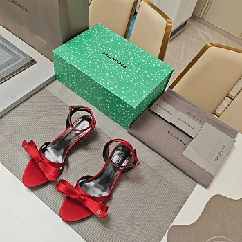 Босоножки Женские Balenciaga 12245118