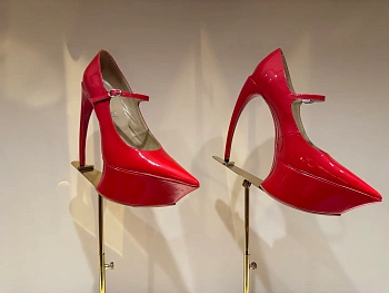 Туфли Женские Christian Louboutin 4743791
