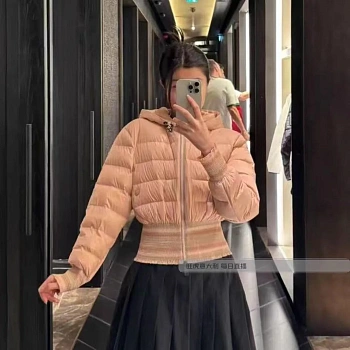 Куртки И Пуховики Женские Moncler 402836