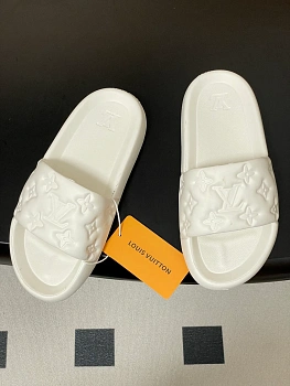 Шлепанцы Женские Louis Vuitton 11897591