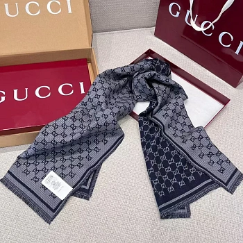 Шарфы Gucci 747385