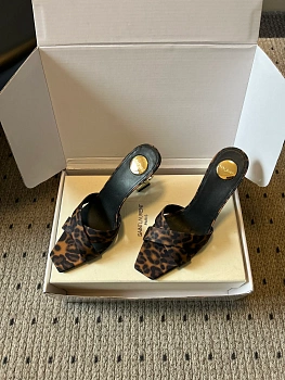 Босоножки Женские Saint Laurent 10835492