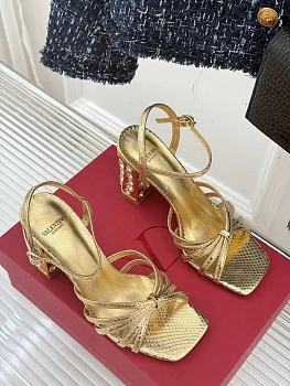 Босоножки Женские Valentino 3945