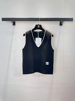 Жилеты Женские Chanel 11305884