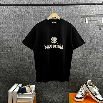 Футболки Женские Balenciaga 10310733