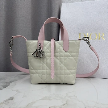 Классические Сумки Женские Christian Dior 11905691