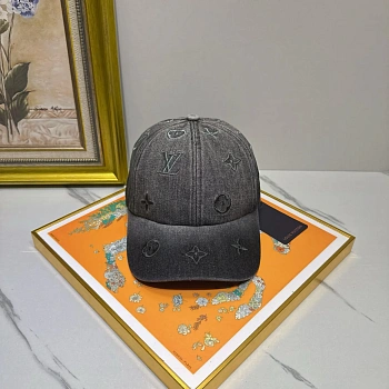 Головные Уборы Louis Vuitton 9679845