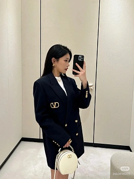 Куртки Женские Valentino 32542