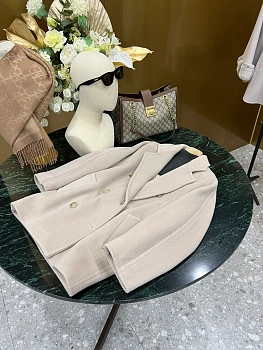 Куртки И Пуховики Женские Max Mara 1135730