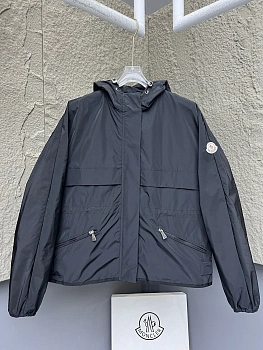 Куртки И Пуховики Женские Moncler 11862725
